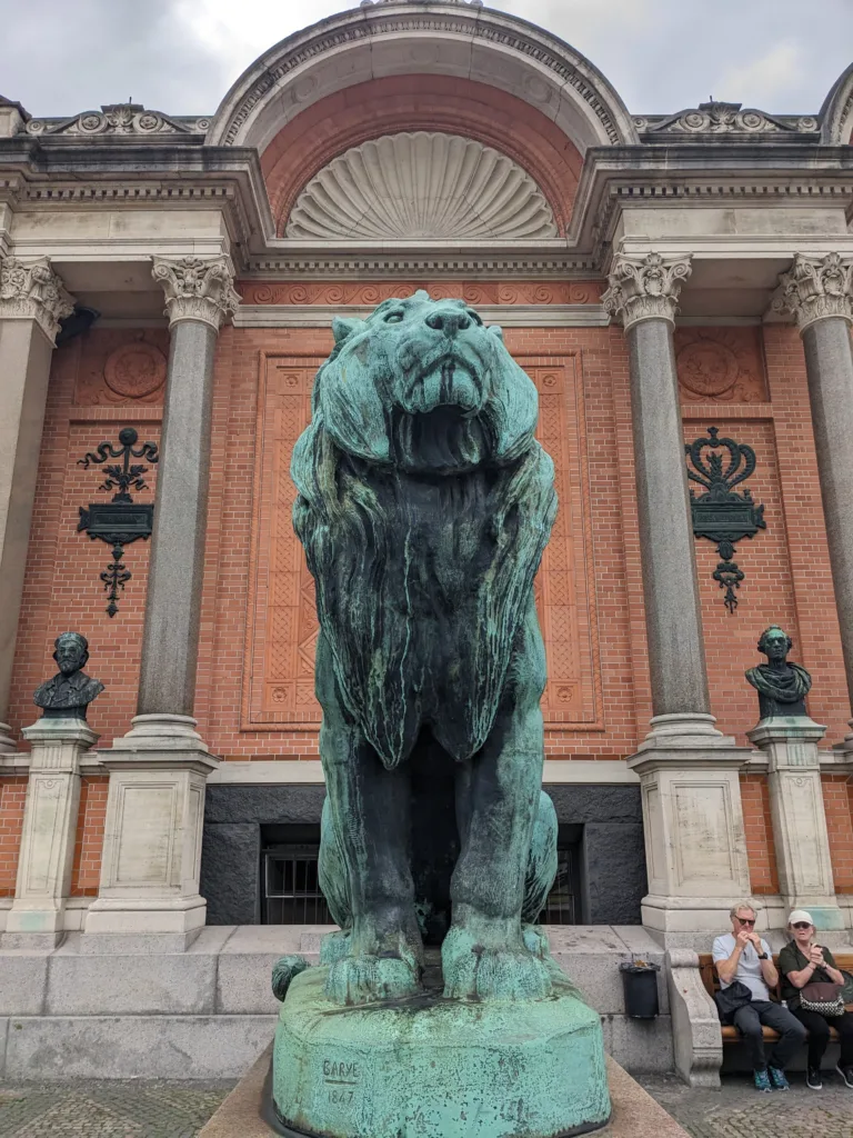 Façade de la Glyptotek, un des musées iconiques de Copenhague