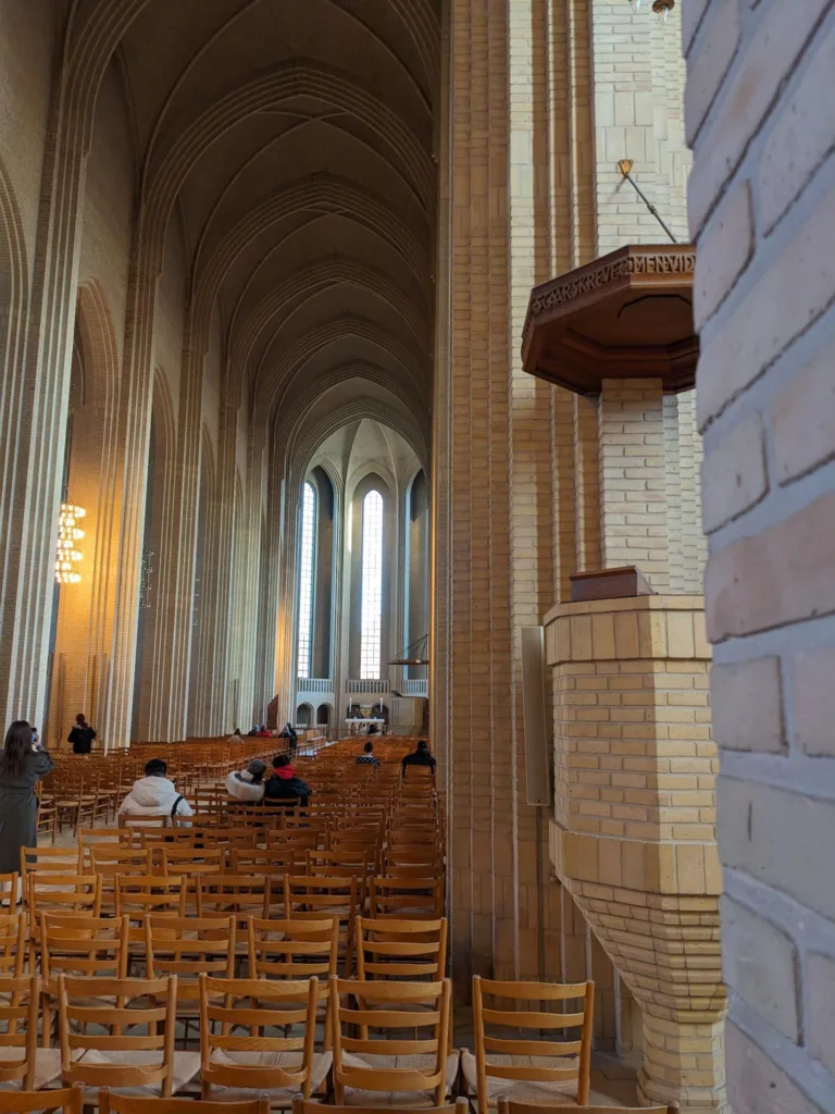Eglise de Gruntvig - intérieur