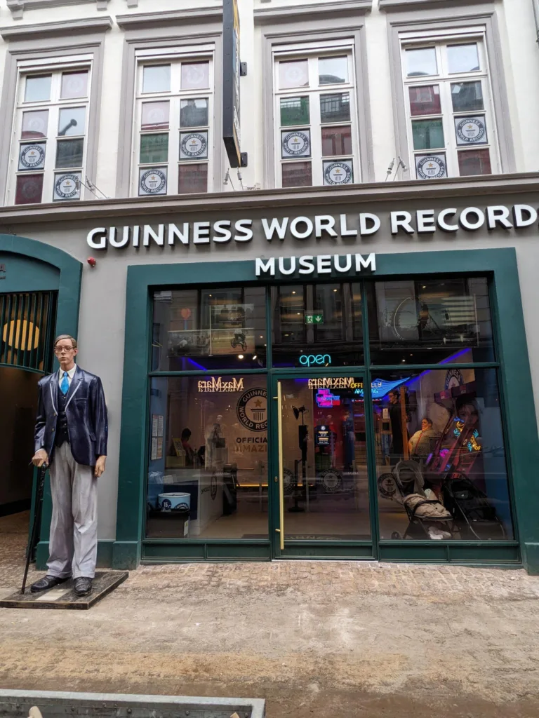 Musée original - Guinness records du monde